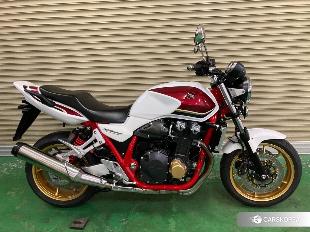 Проданный Honda CB1300SF ABS 2022 из Японии