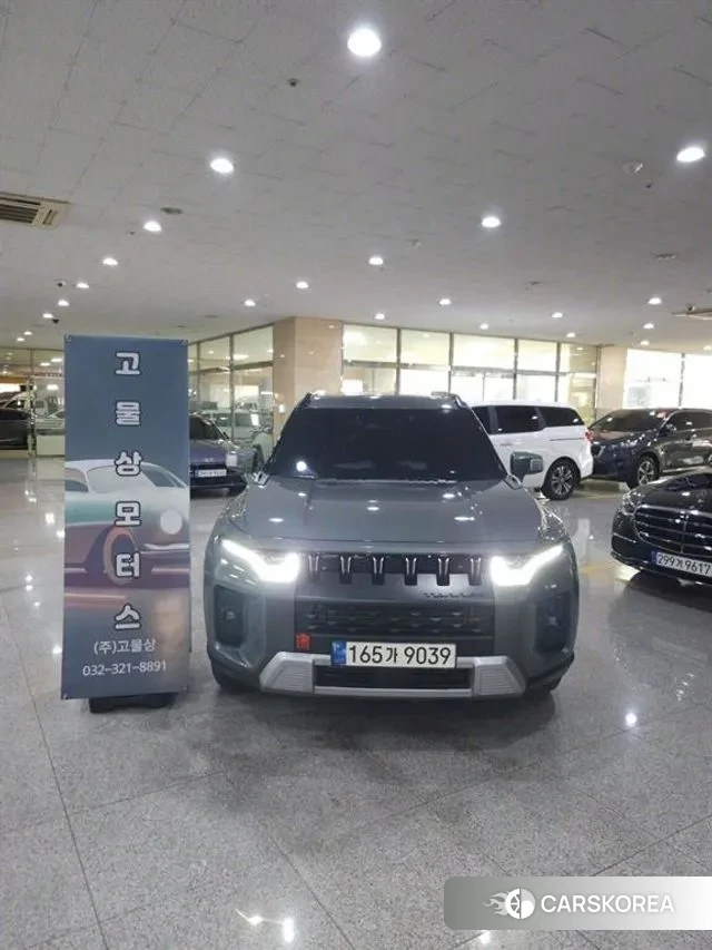 Ssangyong Torres 2023 Темно-зеленый из Кореи