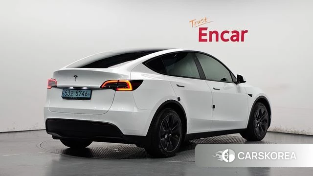 Tesla Model Y 2023 Белый из Кореи