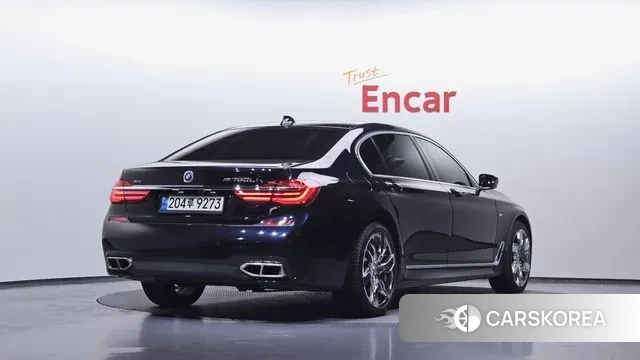 BMW 7 Series (G11) 2018 Черный из Кореи