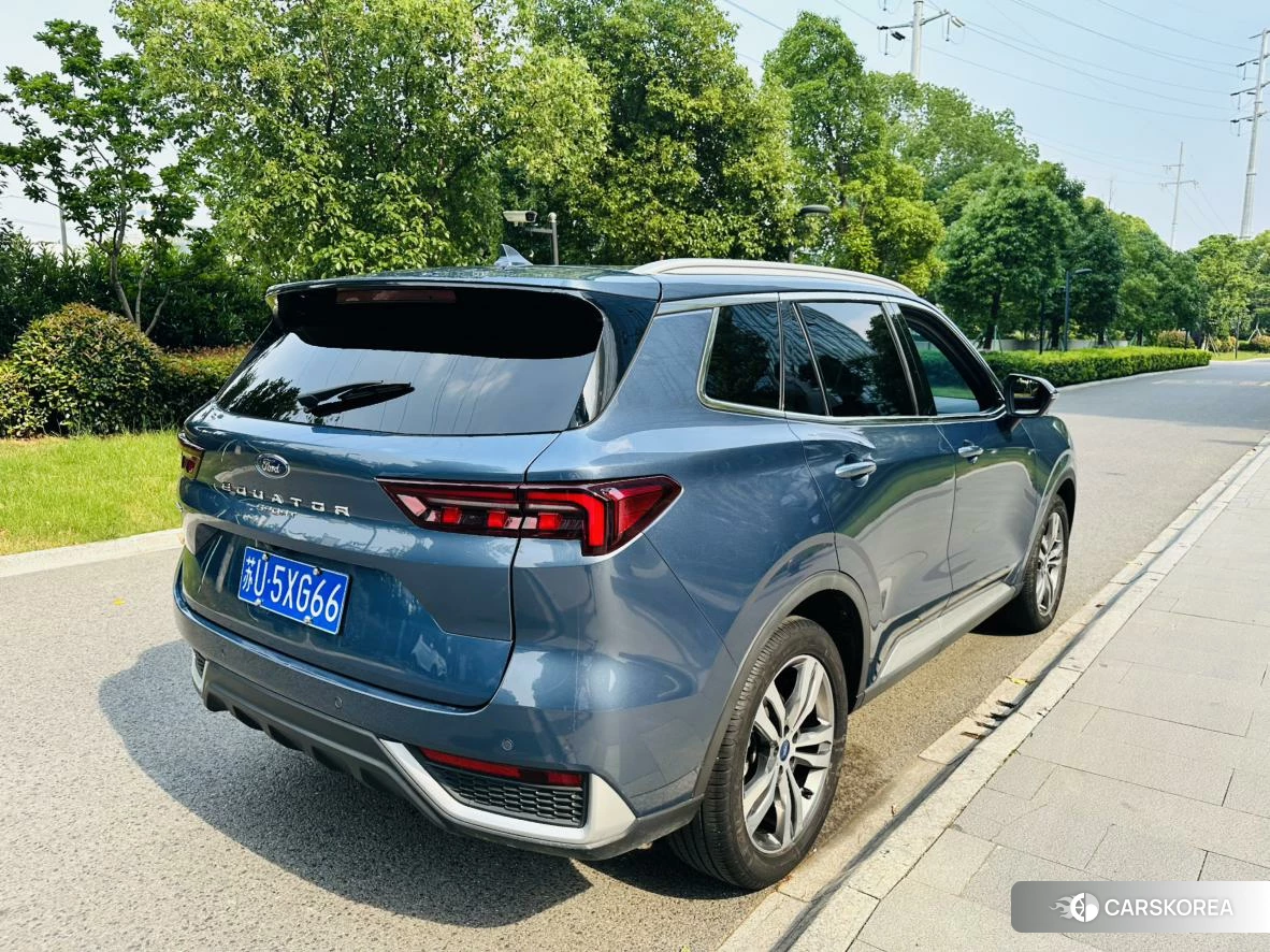 Ford Ling Rui 2022 Синий из Китая