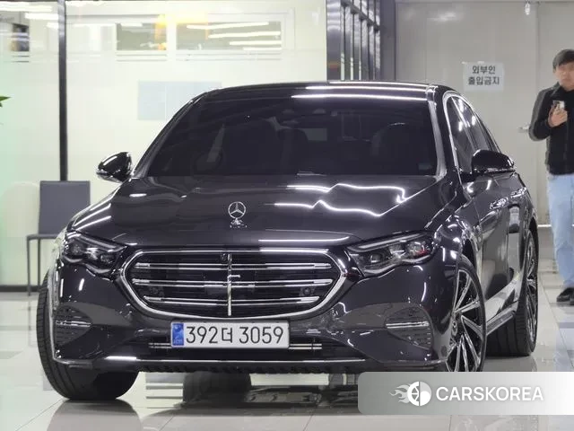 Mercedes-Benz E-Class W214 2024 Серый из Кореи