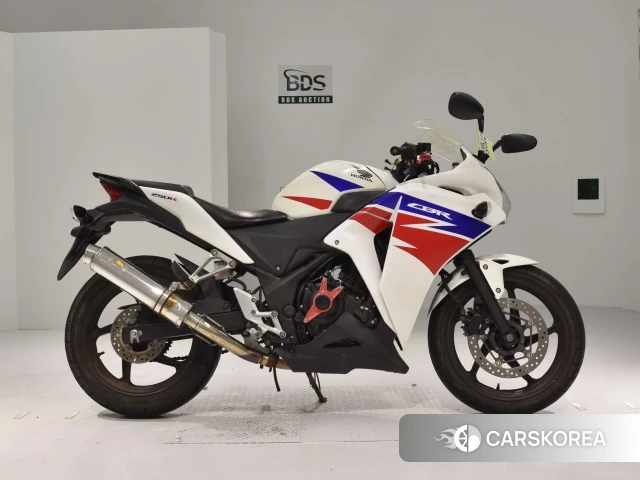 Проданный Honda CBR250R id 4175867 из Японии