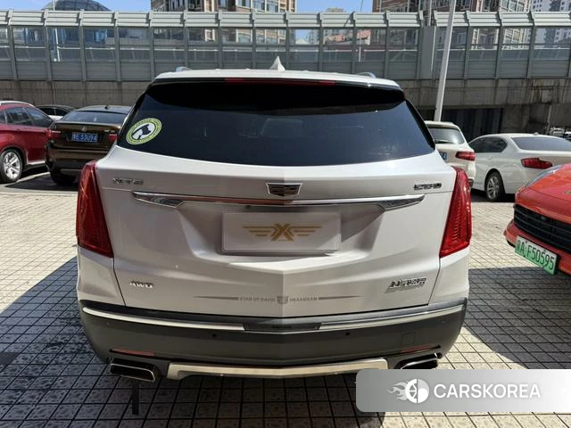 Cadillac XT5 2018 Белый из Китая