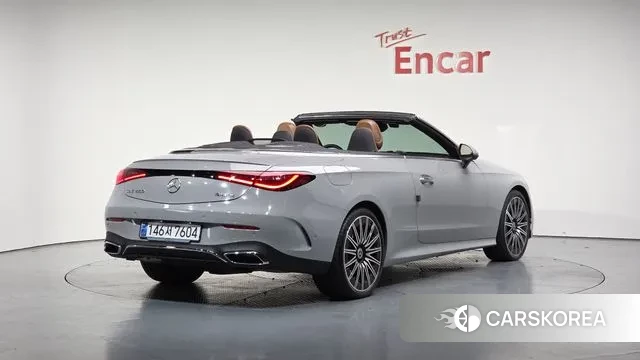 Mercedes-Benz CLE-Class C236 2024 Серебристо-серый из Кореи