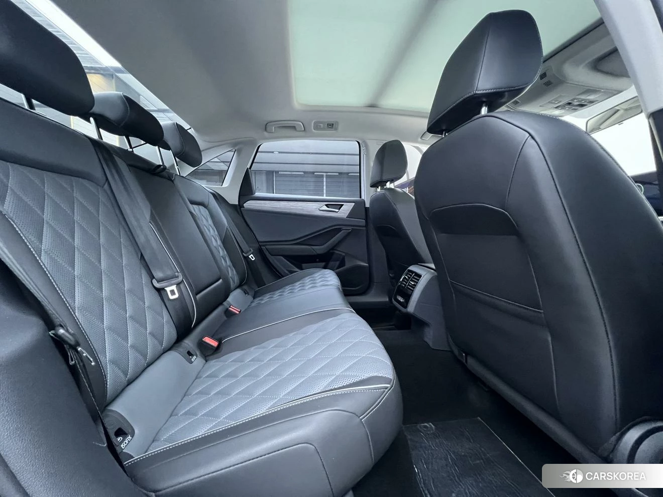 Volkswagen Sagitar 2022 Белый из Китая