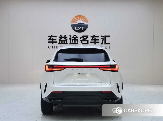 Lexus NX 2023 Белый из Китая