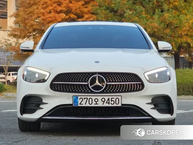 Mercedes-Benz E-Class W213 2020 Белый из Кореи