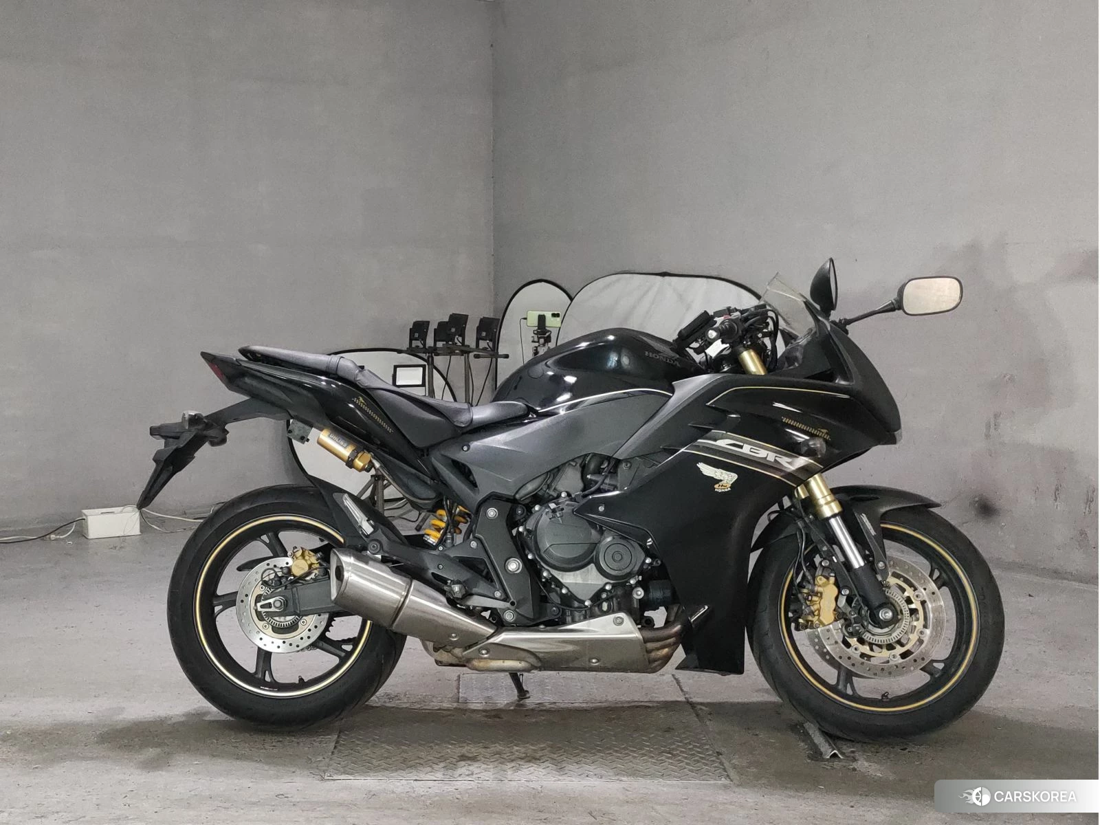 Проданный Honda CBR600F 2011 из Японии, фото 2