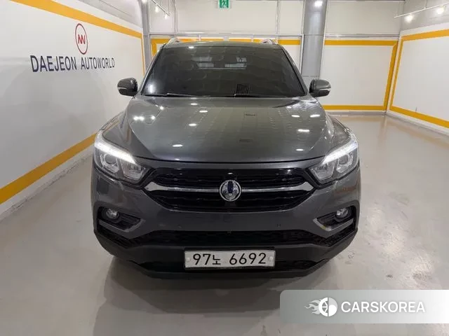 Ssangyong Rexton Sports 2018 Серый из Кореи