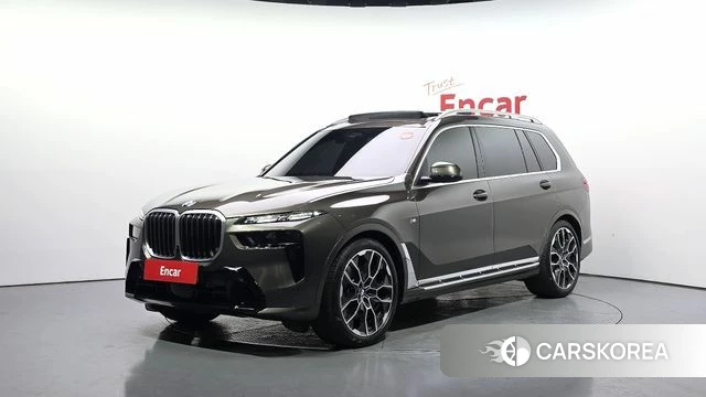 BMW X7 (G07) 2025 Коричневый из Кореи