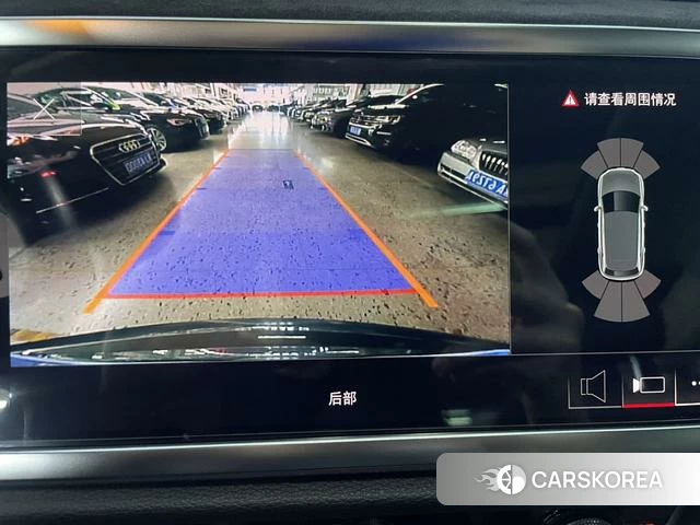 Audi Q3 2021 Темно-серый из Китая