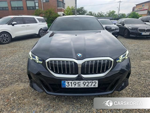 BMW 5 Series (G60) 2025 Черный из Кореи