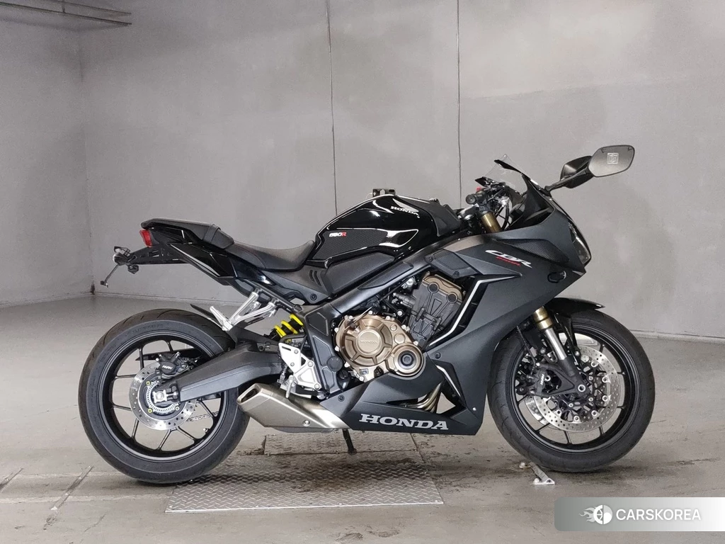 Проданный Honda CBR650R 2022 из Японии