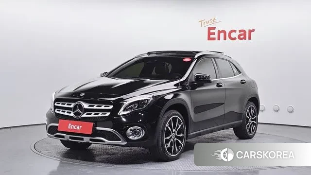 Mercedes-Benz GLA-Class X156 2019 Черный из Кореи