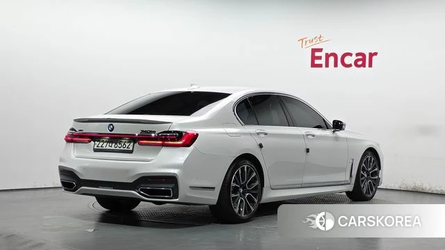 BMW 7 Series (G11) 2020 Белый из Кореи