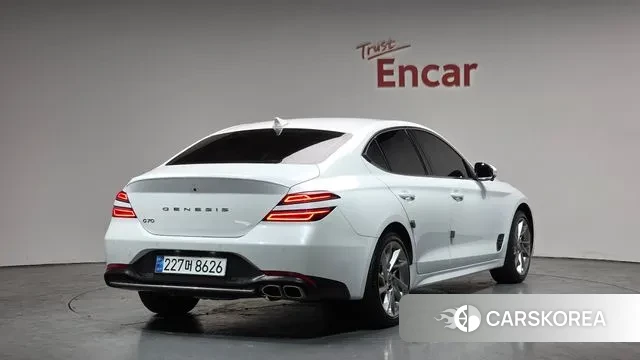 Genesis The New G70 2022 Белый из Кореи