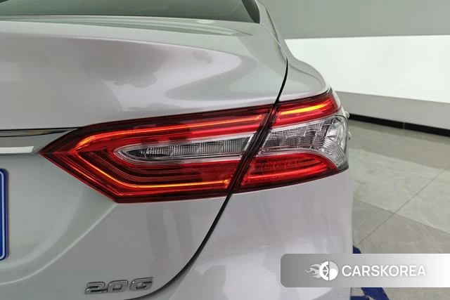 Toyota Camry 2021 Белый из Китая