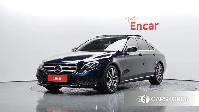 Mercedes-Benz E-Class W213 2018 Синий из Кореи