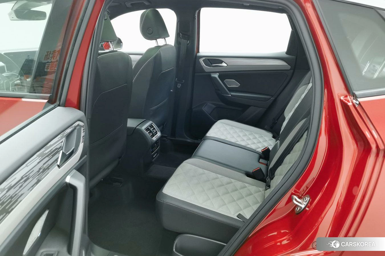 Volkswagen Tayron 2022 Красный из Китая