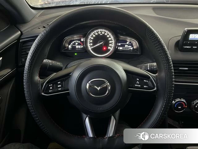 Mazda CX-4 2022 Красный из Китая