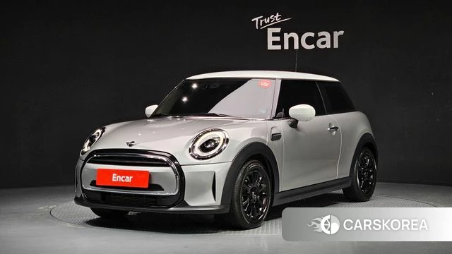 Mini Cooper 2023 Серебряный из Кореи