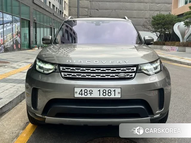 Land Rover Discovery 5 2018 Серый из Кореи