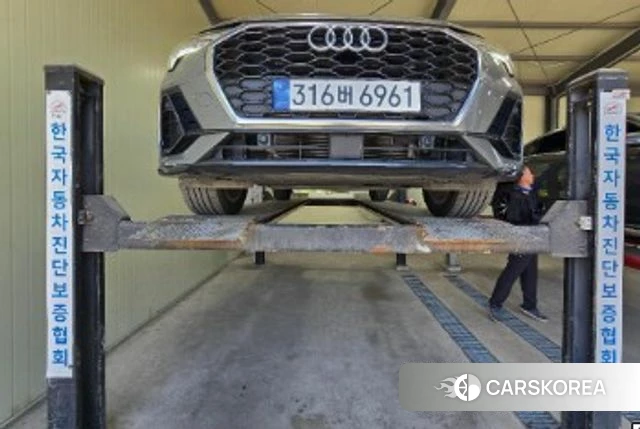 Audi Q3 (F3) 2023 Серый из Кореи