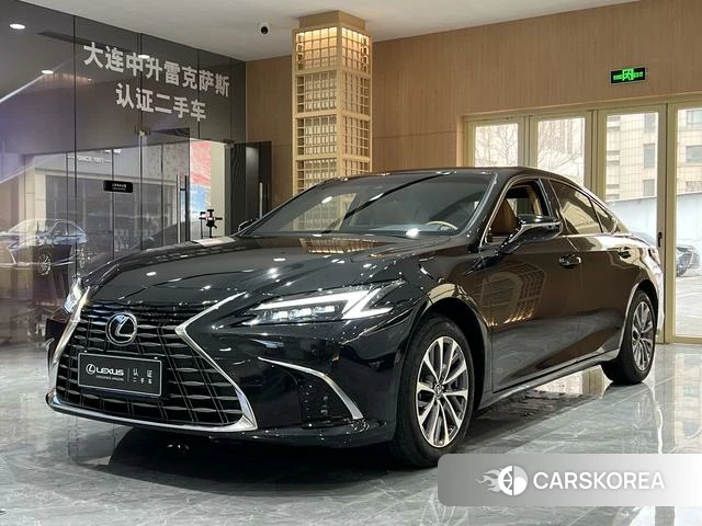 Lexus ES 2025 Черный из Китая