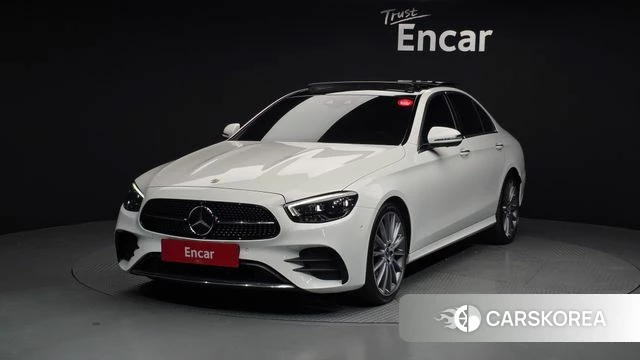 Mercedes-Benz E-Class W213 2022 Белый из Кореи
