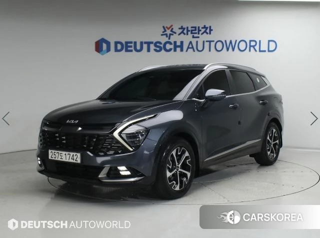 Kia Sportage 5th Generation Hybrid 2021 Серебристо-серый из Кореи