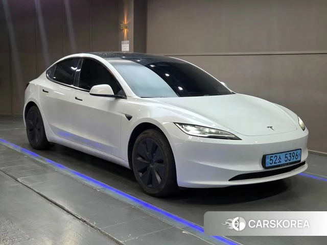 Tesla Model 3 2024 Белый из Кореи