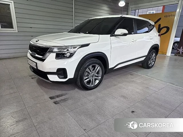 Kia Seltos 2021 Белый из Кореи