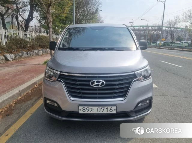 Hyundai The New Grand Starex 2019 Серый из Кореи