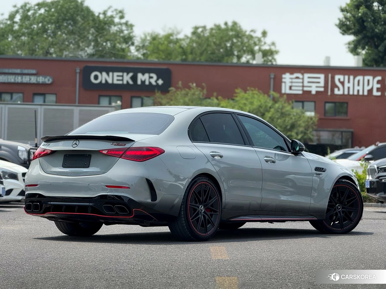 Mercedes-Benz C-class AMG PHEV 2024 Серебристо-серый из Китая