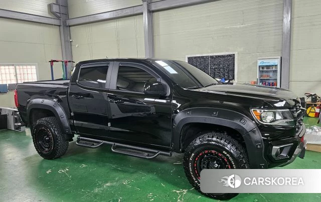 Chevrolet (GM Daewoo) Real New Colorado 2021 Черный из Кореи