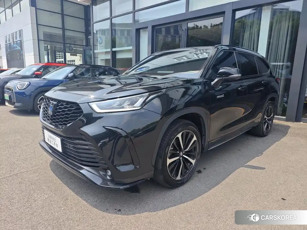 Toyota Crown 2023 Черный из Китая