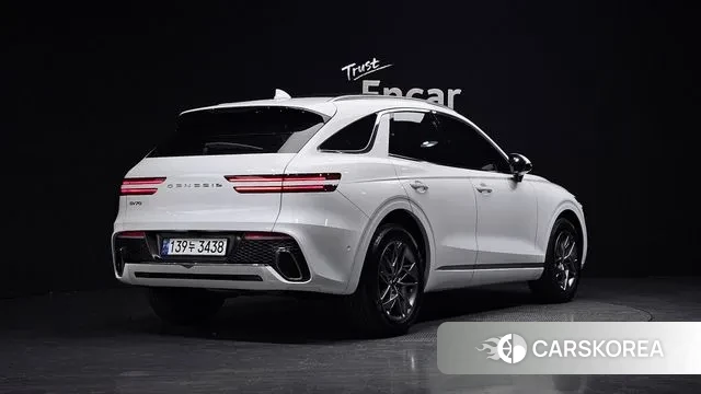 Genesis GV70 2023 Белый из Кореи