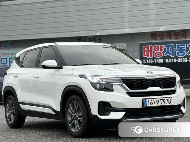 Kia Seltos 2021 Белый из Кореи