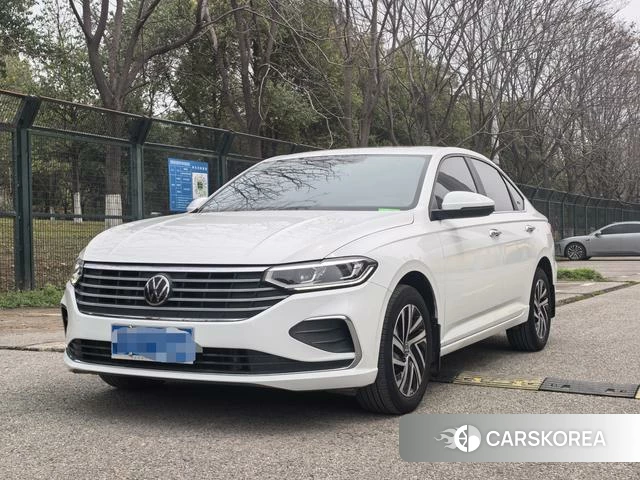 Volkswagen Lavida 2023 Белый из Китая