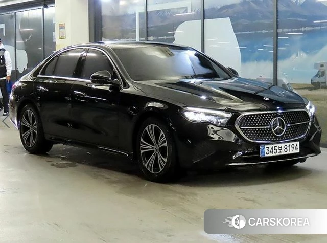 Mercedes-Benz E-Class W214 2024 Черный из Кореи