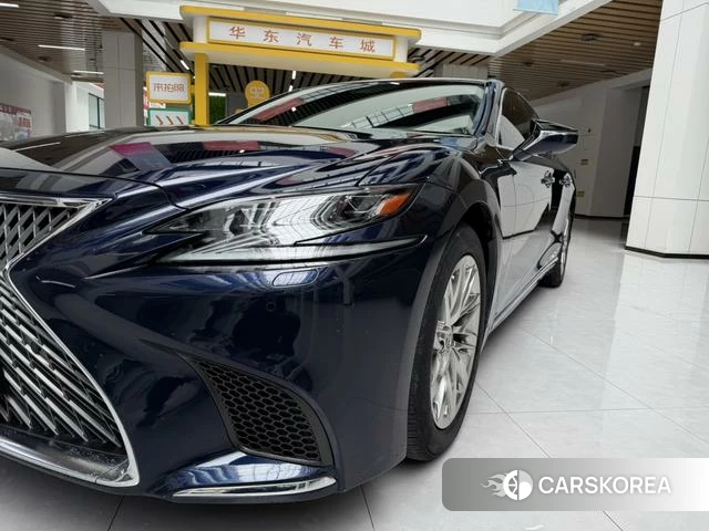 Lexus LS 2020 Синий из Китая