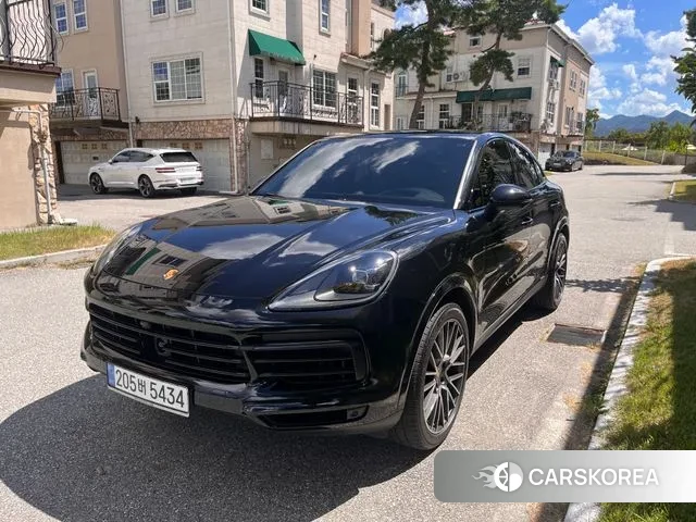 Porsche Cayenne (PO536) 2023 Черный из Кореи