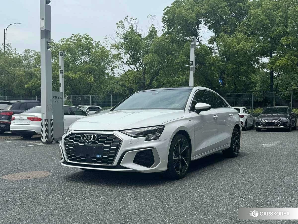 Audi A3 2021 Белый из Китая