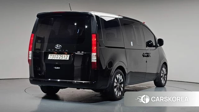 Hyundai Staria 2022 Черный из Кореи