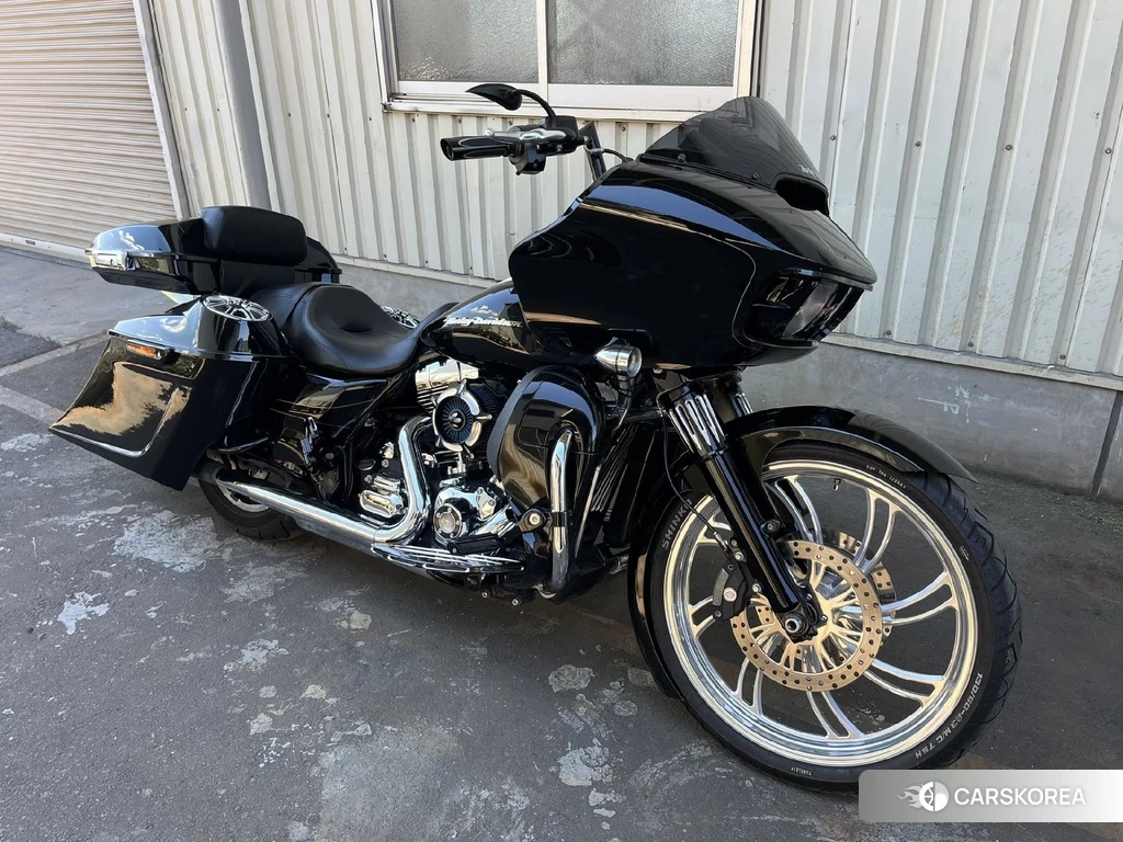 Проданный Harley-Davidson Road Glide FLTRXS1750 2015 из Японии