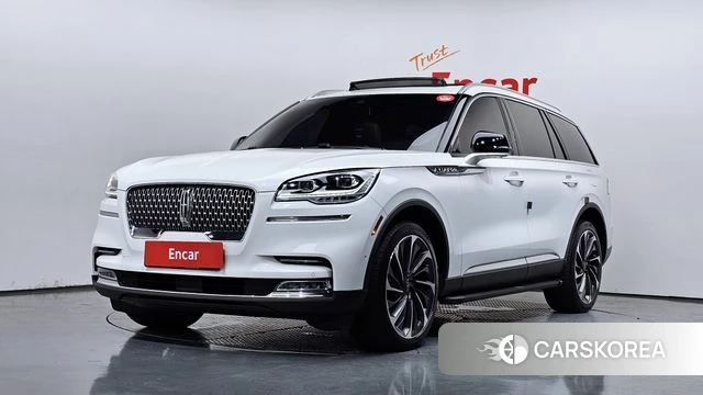 Lincoln Aviator 2nd generation 2023 Белый из Кореи