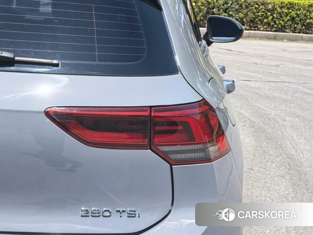 Volkswagen Golf 2023 Серебристо-серый из Китая