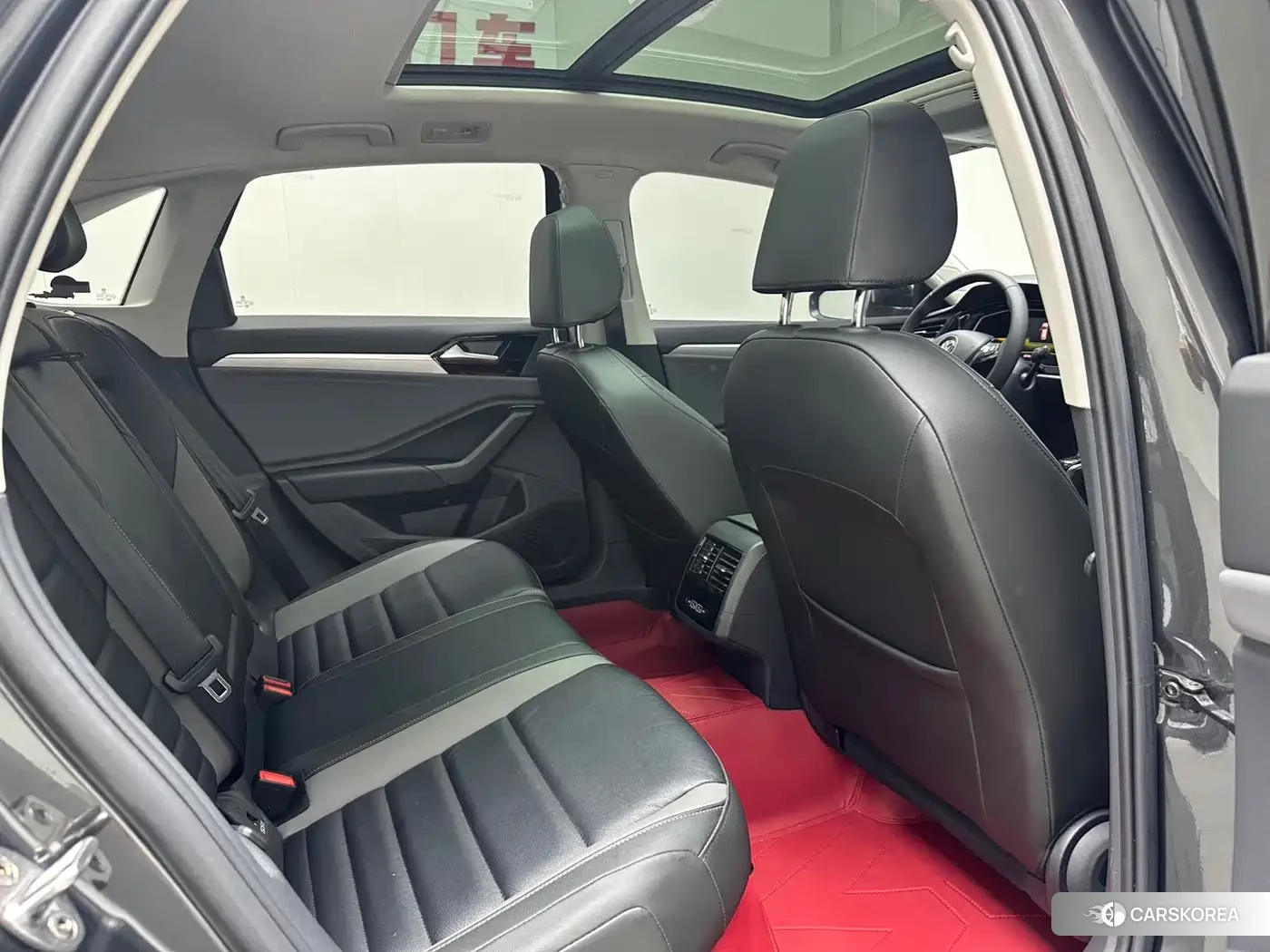 Volkswagen Sagitar 2022 Silver/gray из Китая