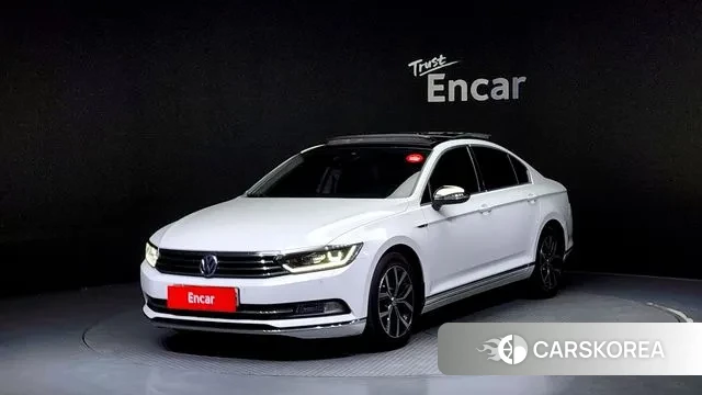 Volkswagen Passat GT (B8) 2018 Белый из Кореи